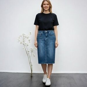 🌻Anthropologie Pilcro Medium Wash Denim Midi Pencil Skirt with Back Slit Size 4